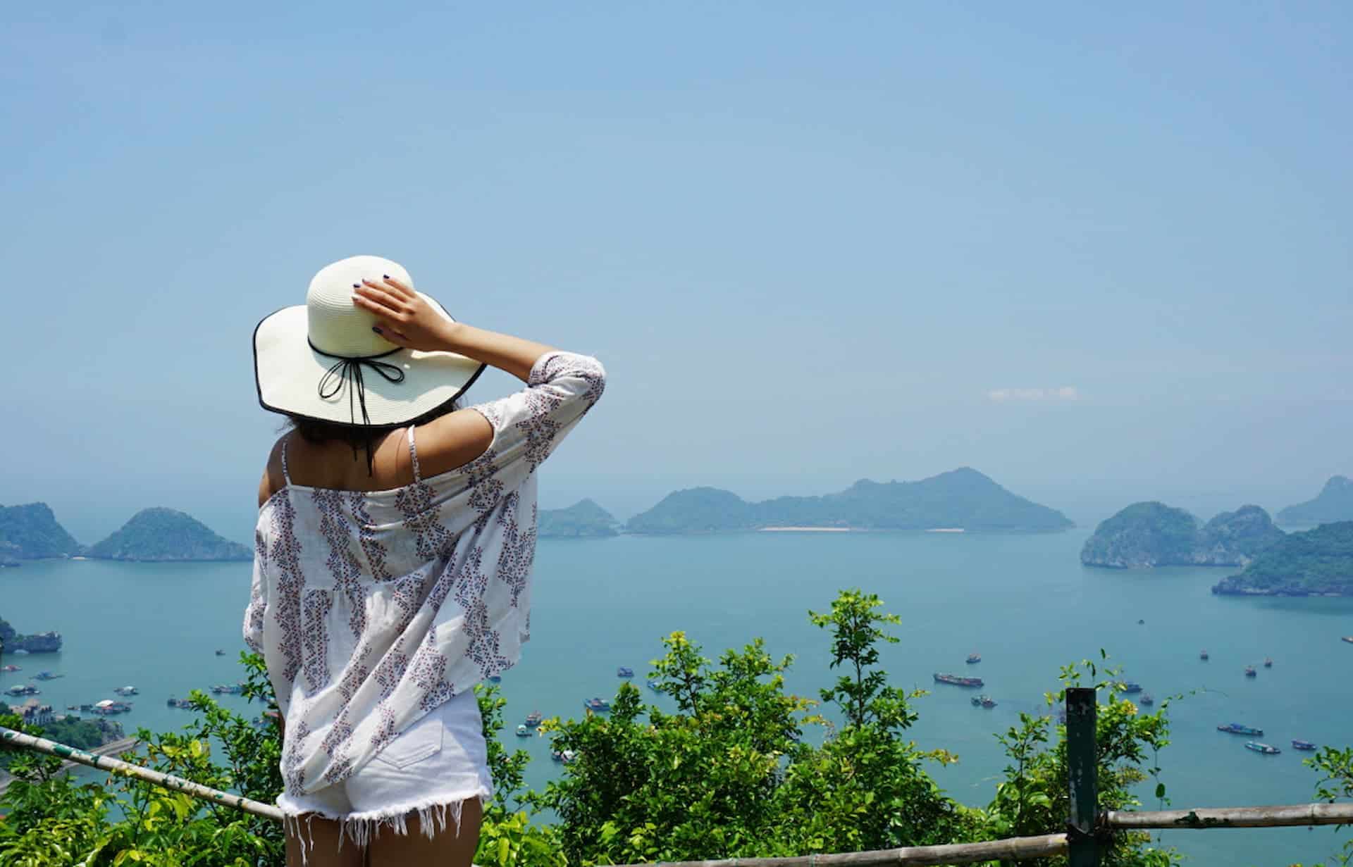 Có nên mua combo du lịch giá rẻ không