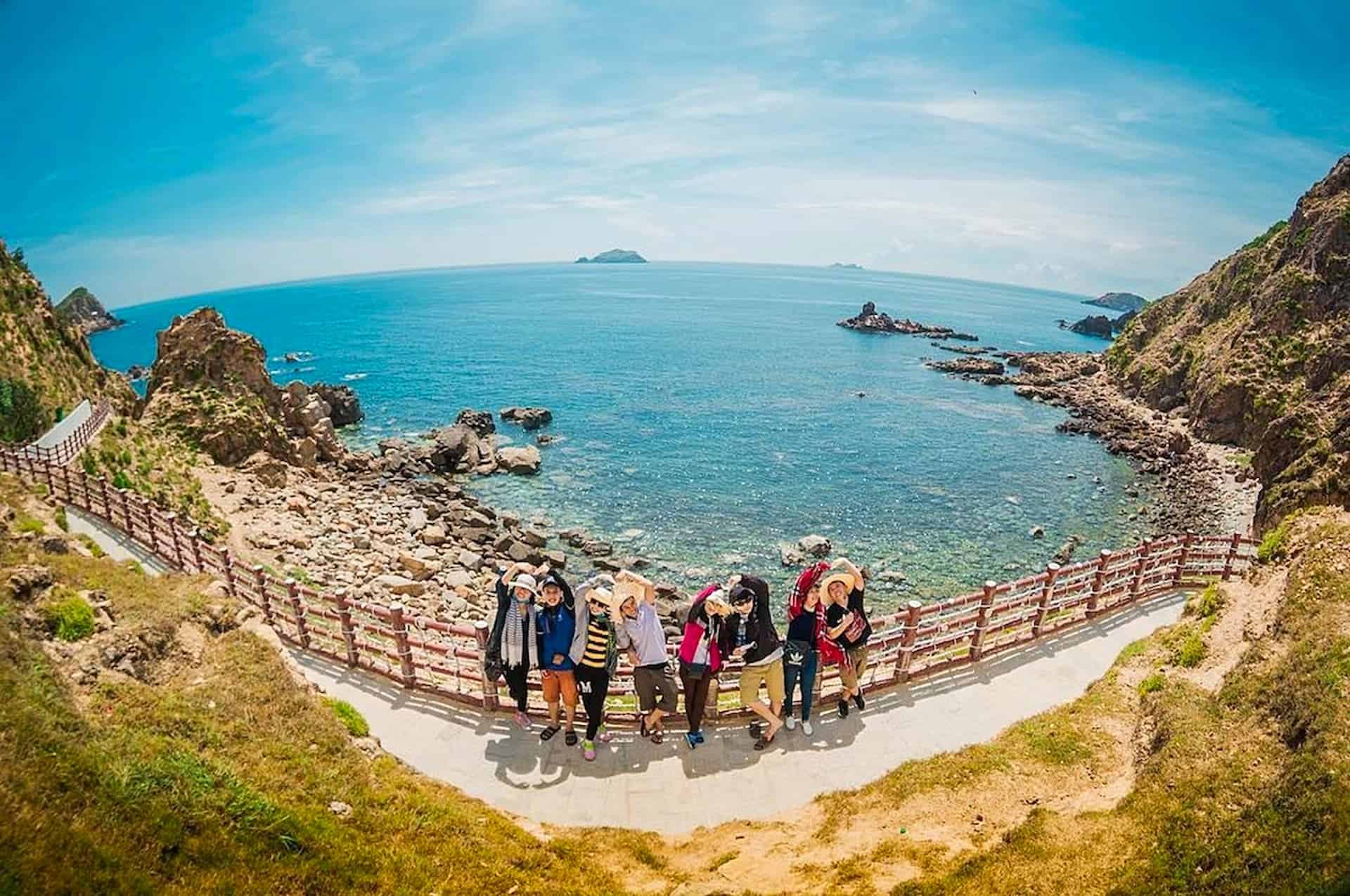 Ưu nhược điểm của combo du lịch