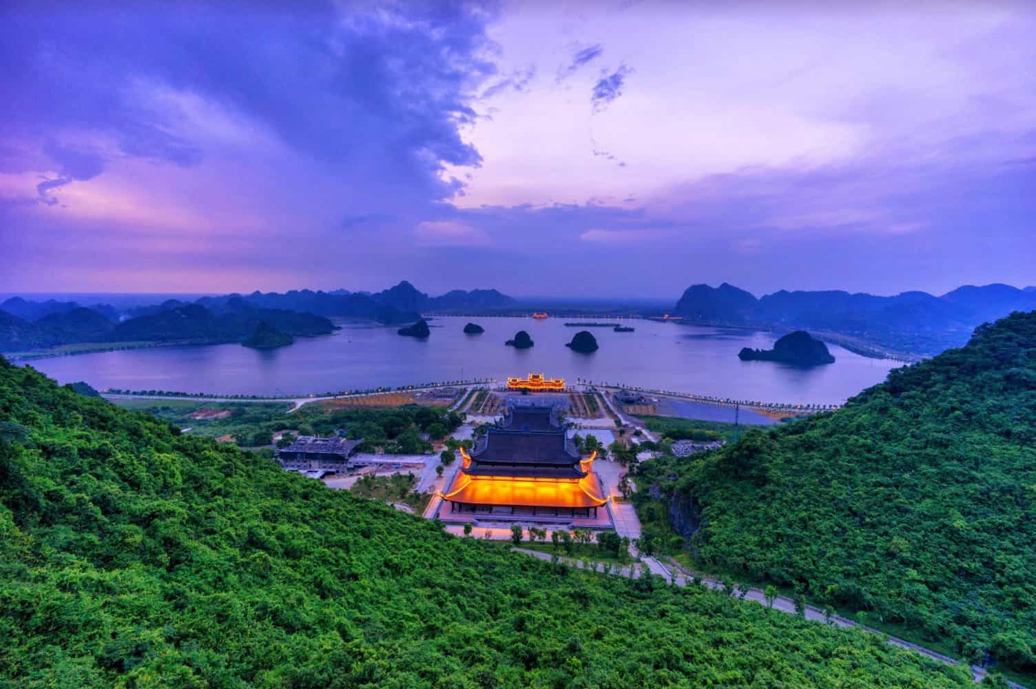 khu du lịch Tam Chúc - điểm du lịch gần Hà Nội