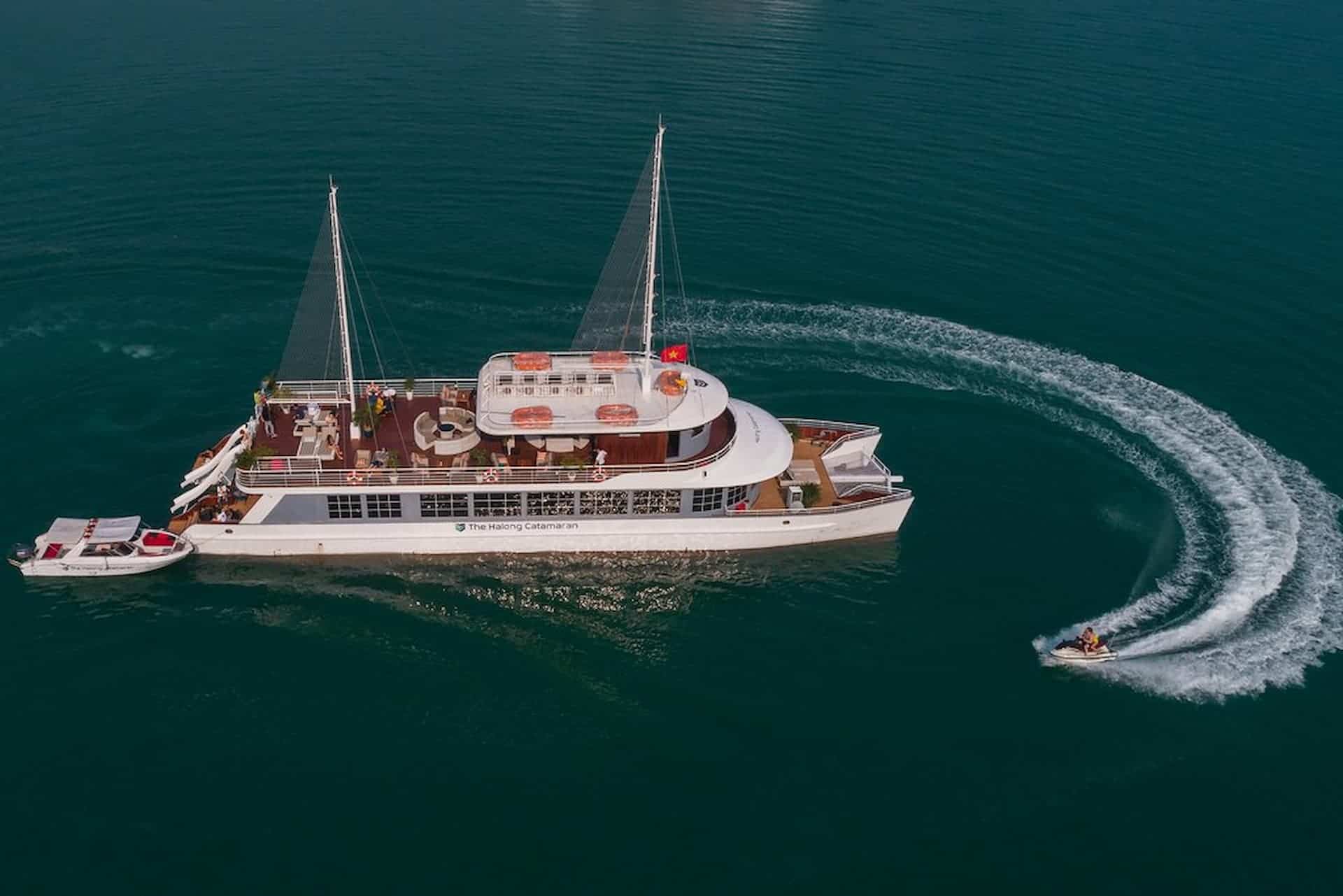 thumbnail Voucher nghỉ dưỡng 1 ngày trên du thuyền tàu The Halong Catamaran 5 sao