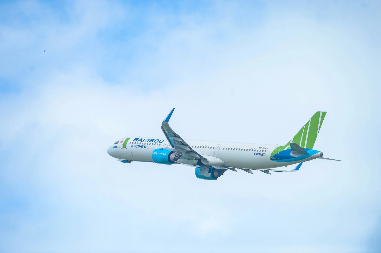 Hưỡng dẫn đổi vé máy bay Bambo Airways