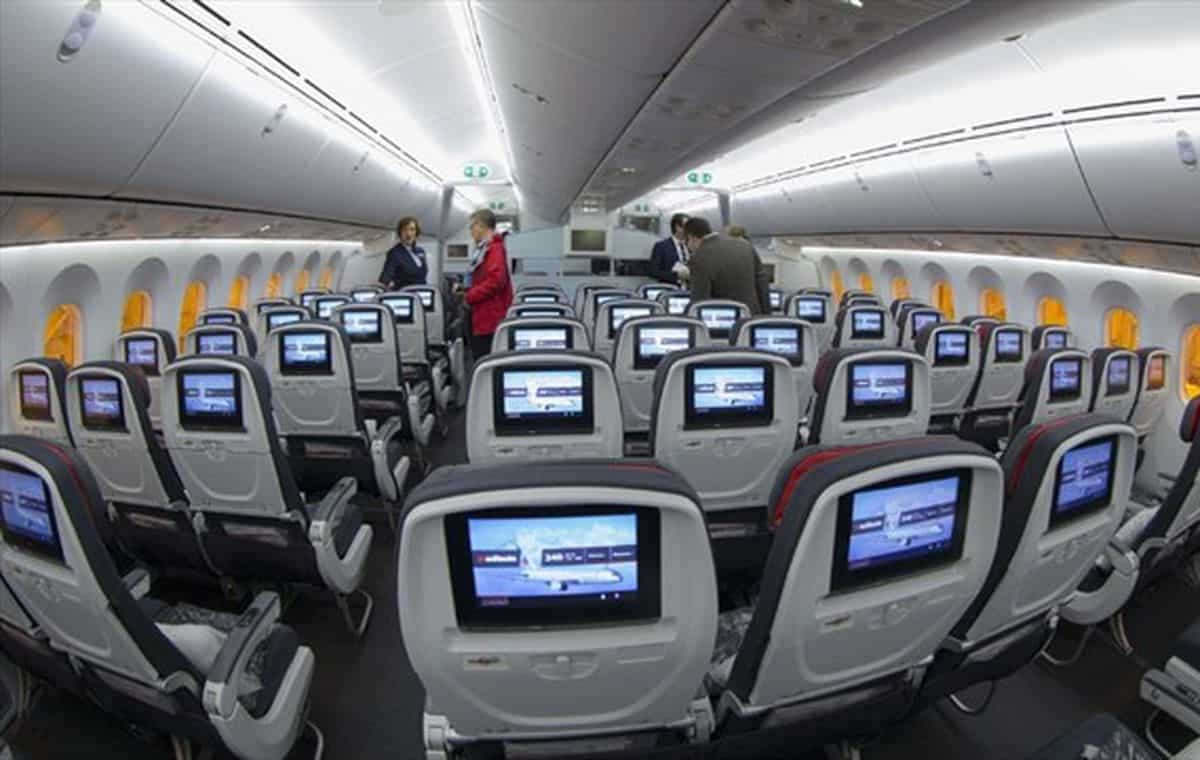Vé máy bay đi Pháp - Hãng hàng không Air Canada