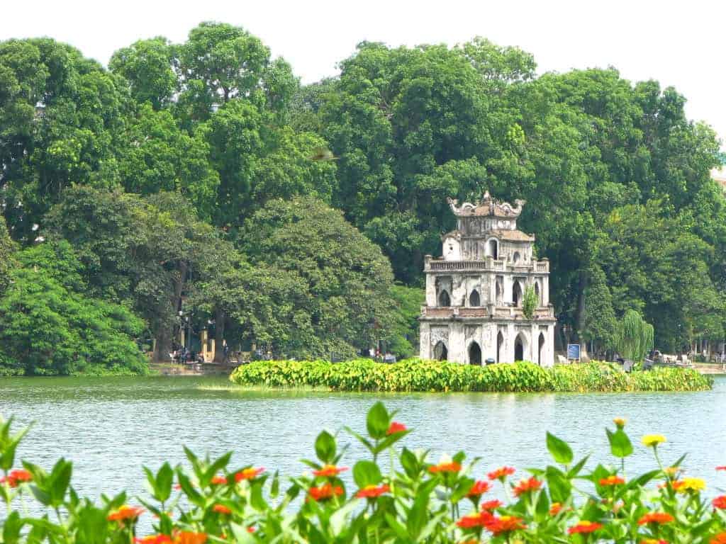 Vé máy bay đi Hà Nội - Hồ Gươm
