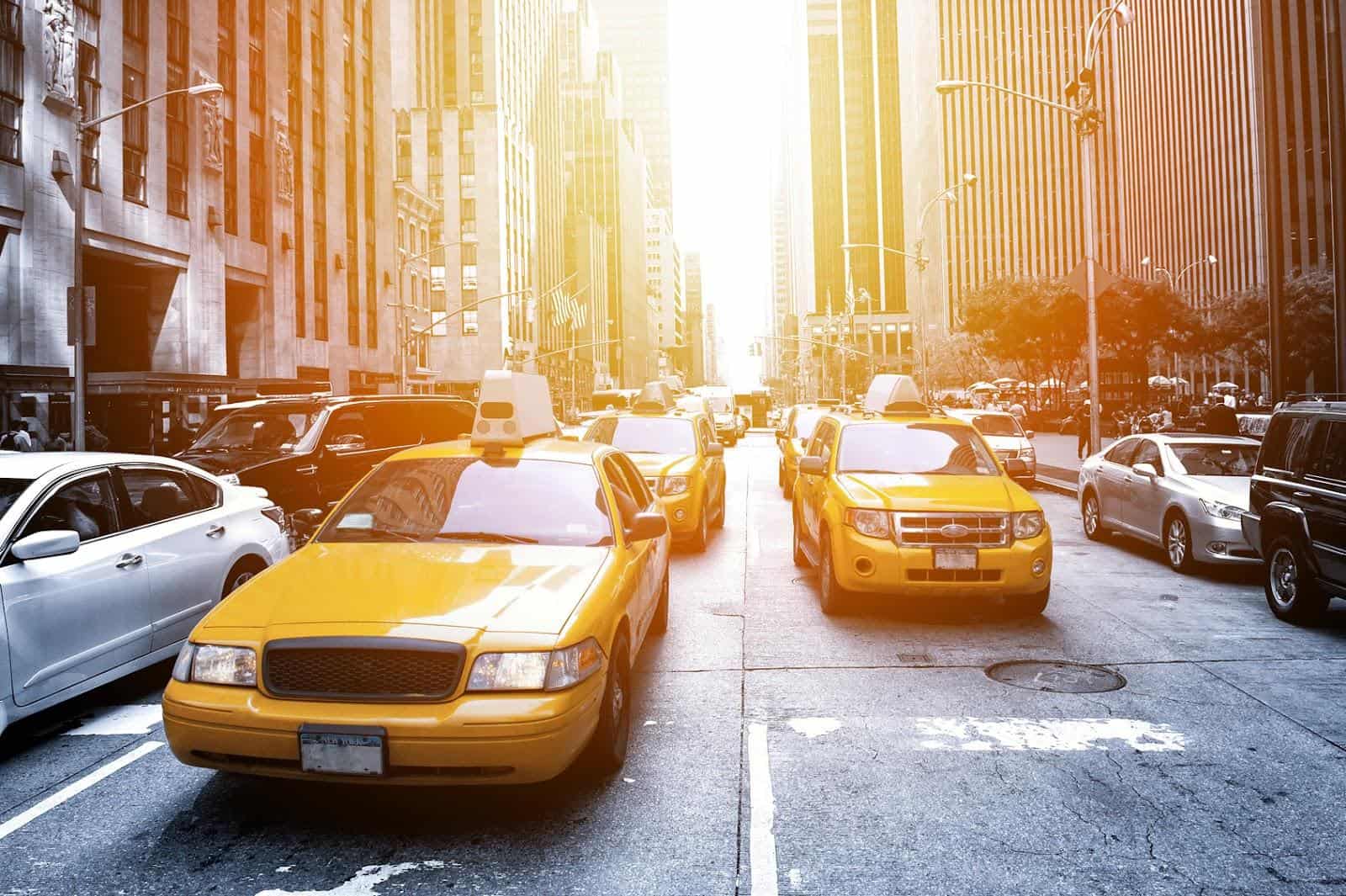 Di chuyển từ sân bay Fort Worth về trung tâm thành phố Dallas bằng taxi