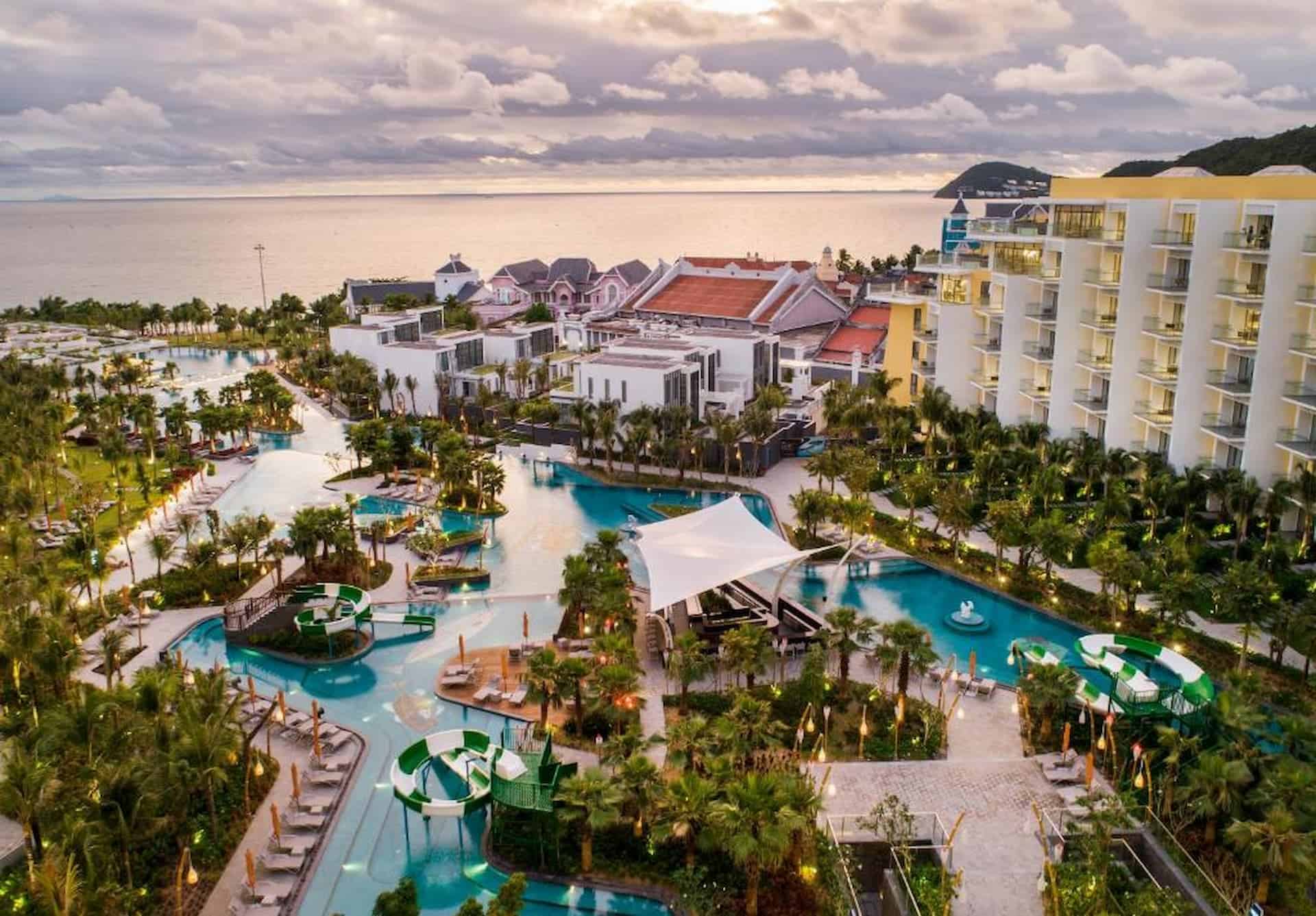 Voucher nghỉ dưỡng Premier Residences Phú Quốc Emerald Bay 5 sao 2 ngày 1 đêm tại Phú Quốc