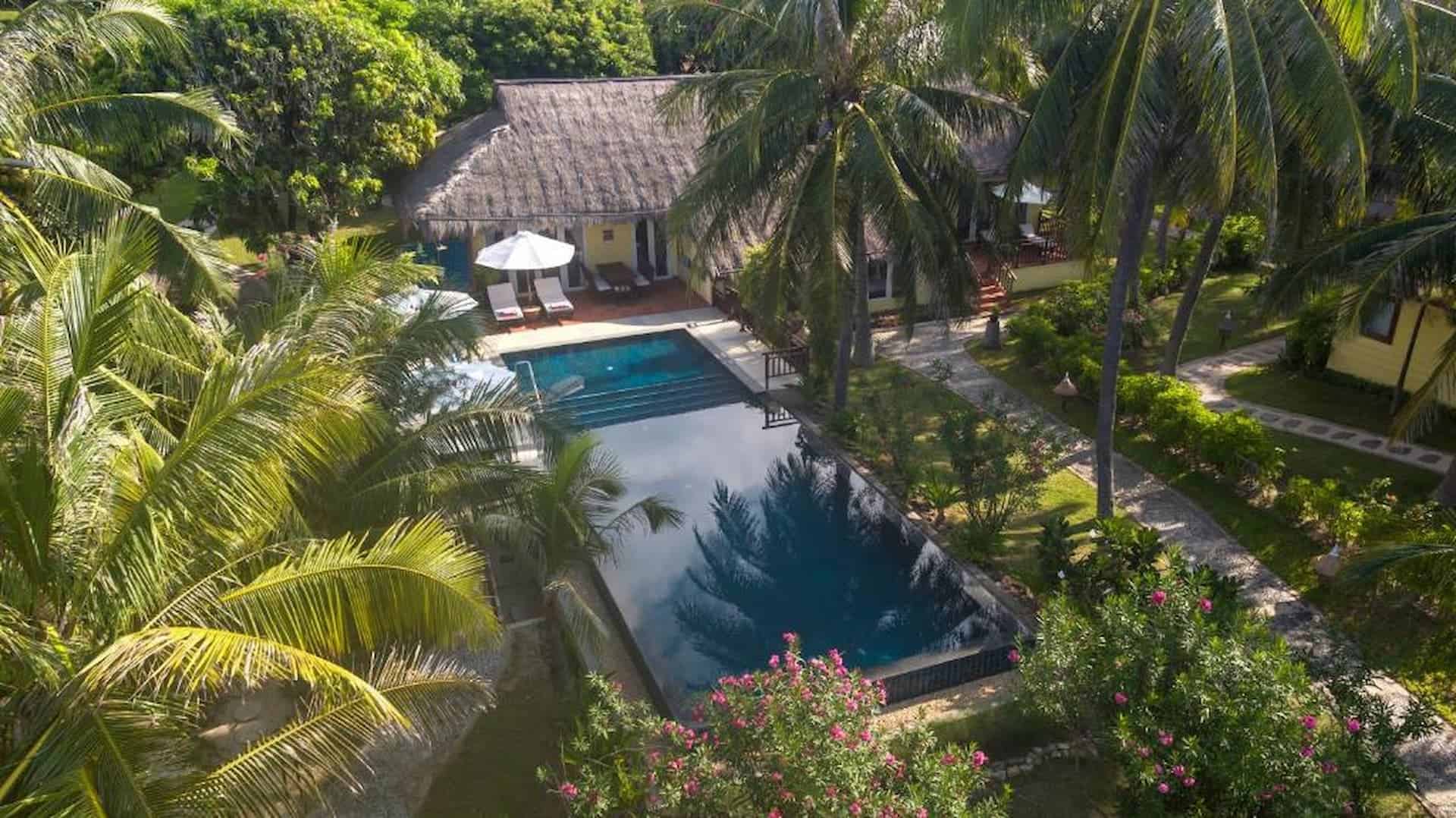 item-3