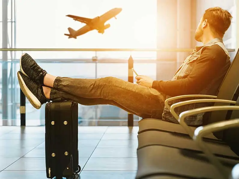 Ai nên dùng Dịch vụ hỗ trợ sân bay của VIDI