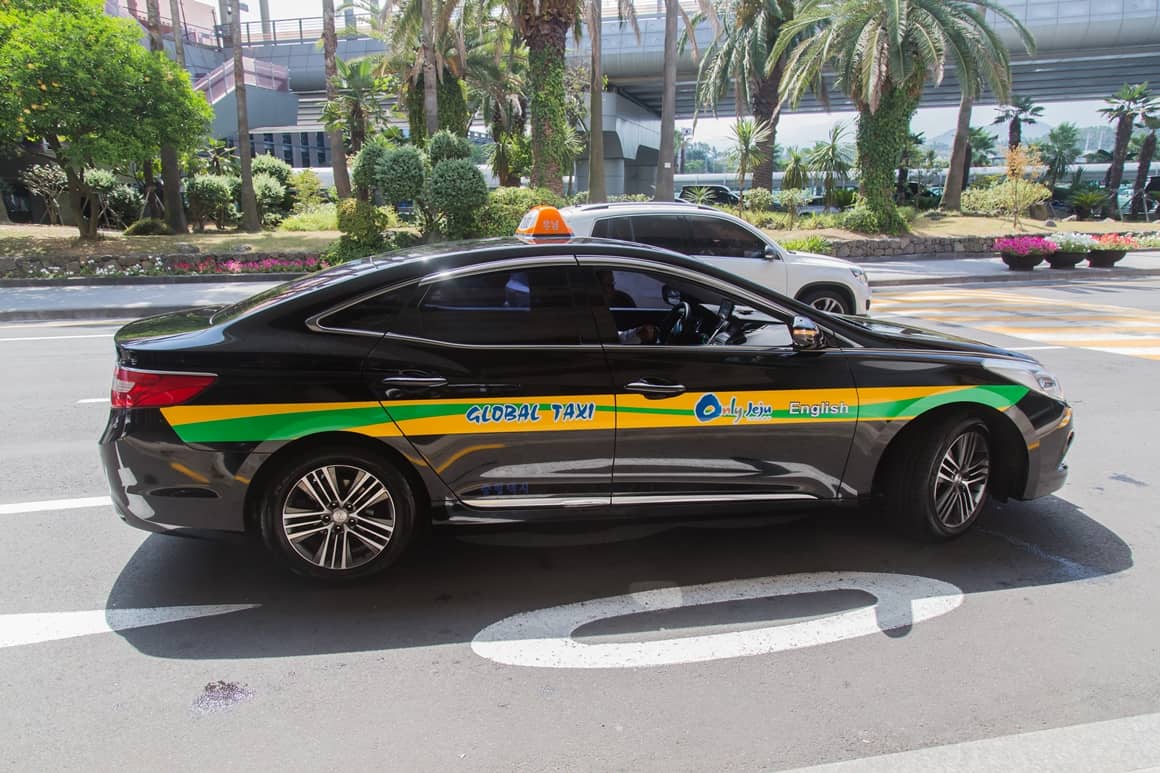 Di chuyển từ sân bay về trung tâm Jeju bằng xe taxi - vé máy bay đi Jeju