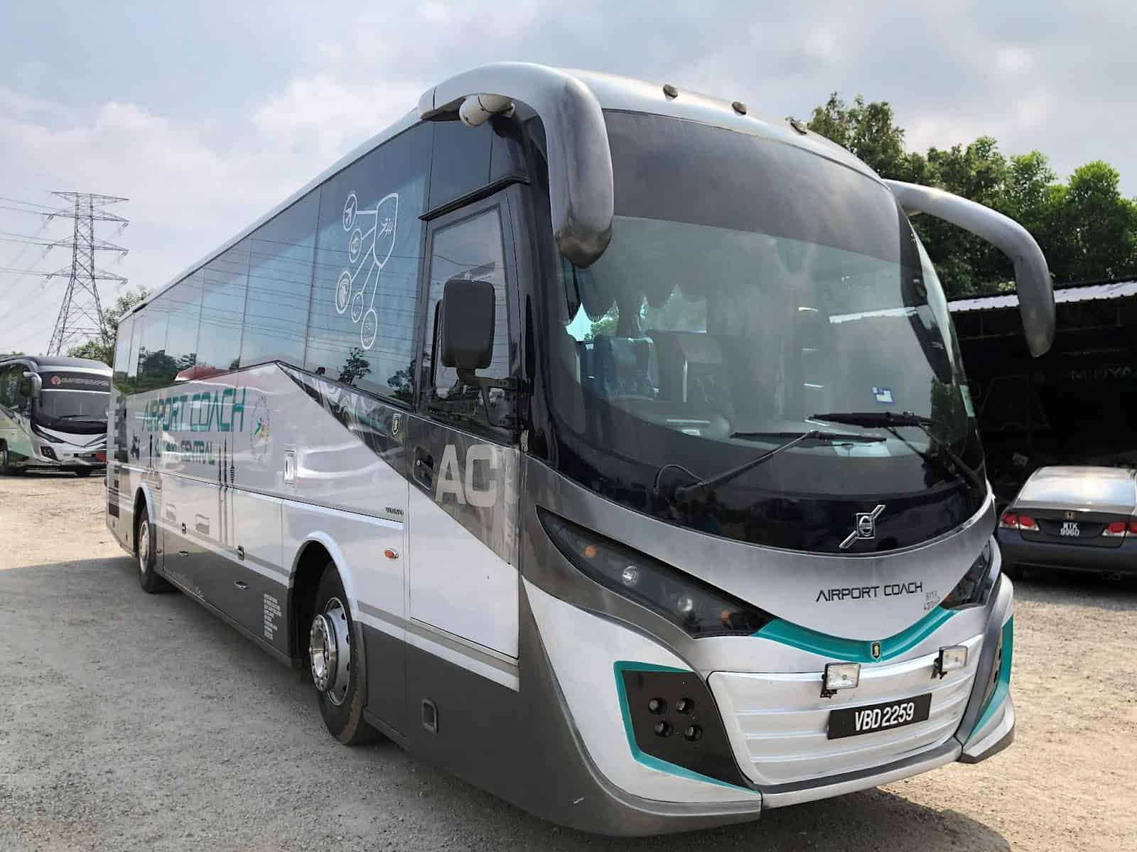 Di chuyển từ sân bay về trung tâm Kuala Lumpur bằng xe bus