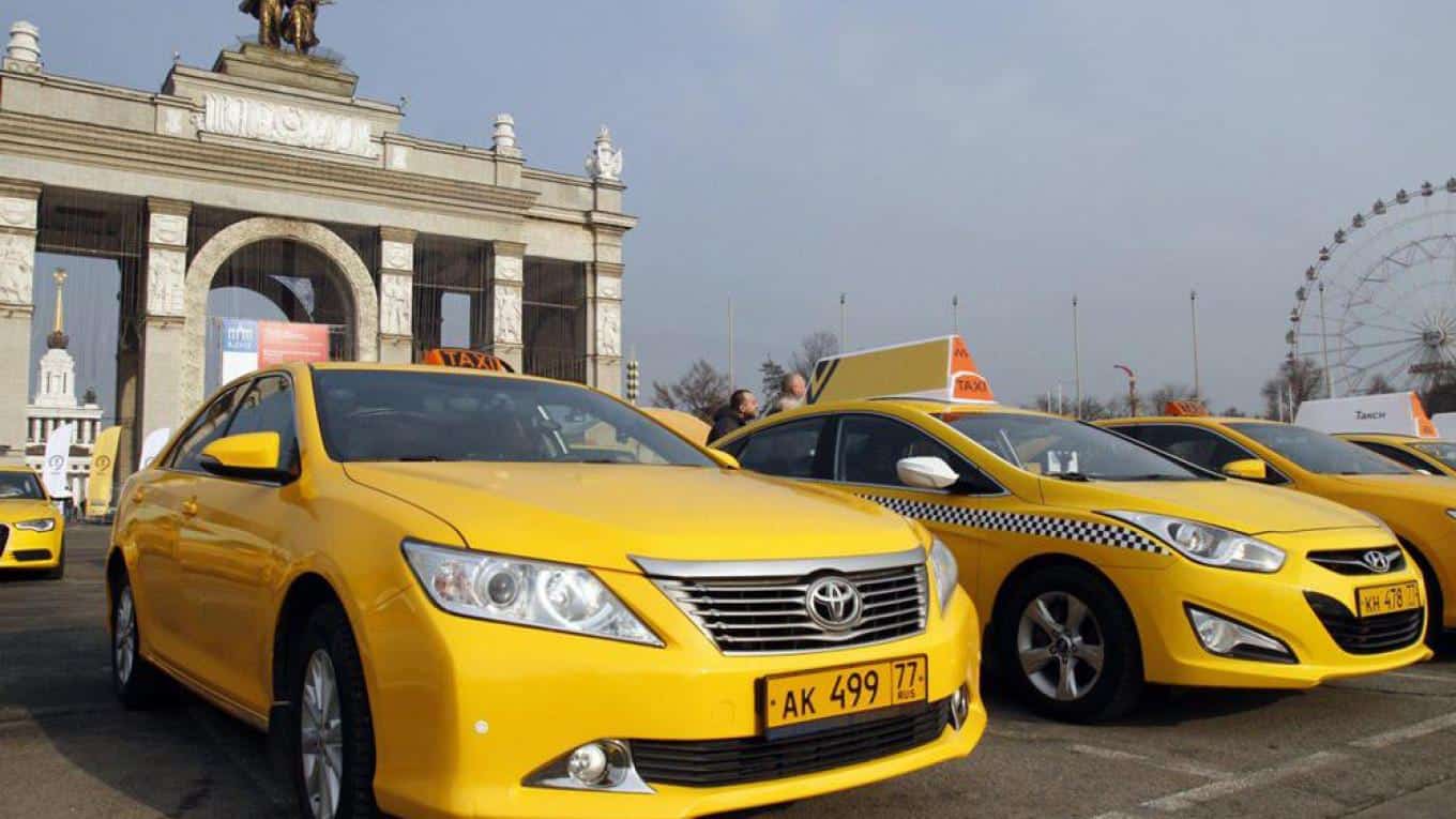 Di chuyển từ sân bay về trung tâm Moscow bằng taxi - vé máy bay đi Moscow