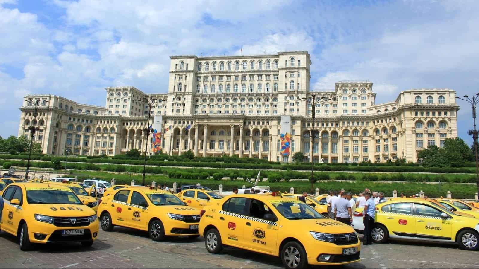 di chuyển bằng taxi - vé máy bay đi Romania