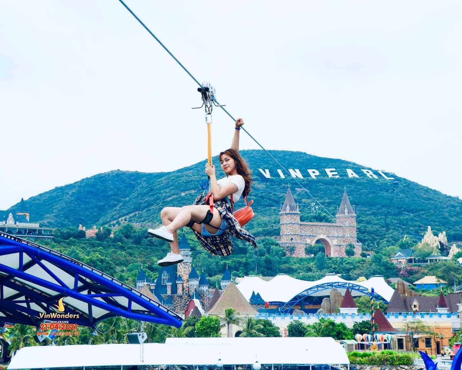 trượt zipline - kinh nghiệm đi vinpearl nha trang
