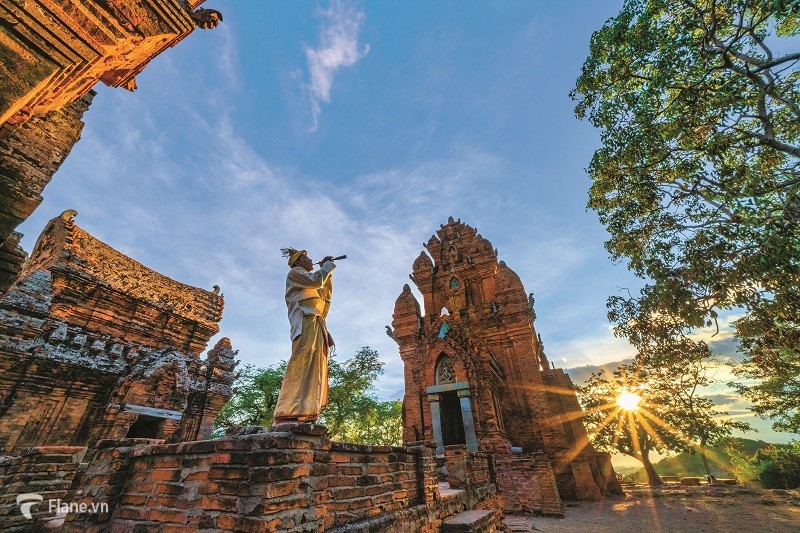 tour Hà Nội – Ninh Thuận – Nha Trang 4 ngày 3 đêm