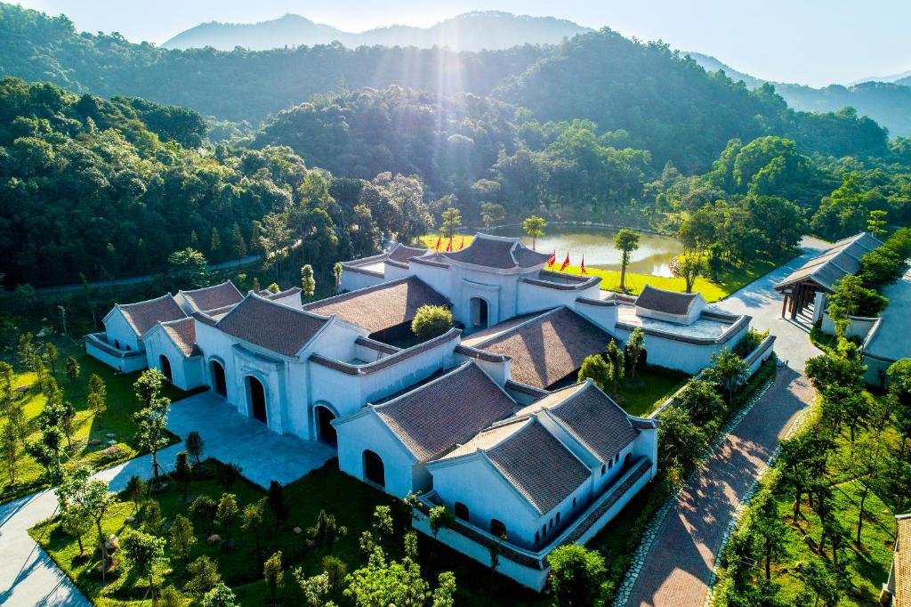 Tour Yên Tử Làng Nương: Món quà thanh tịnh giữa non thiêng