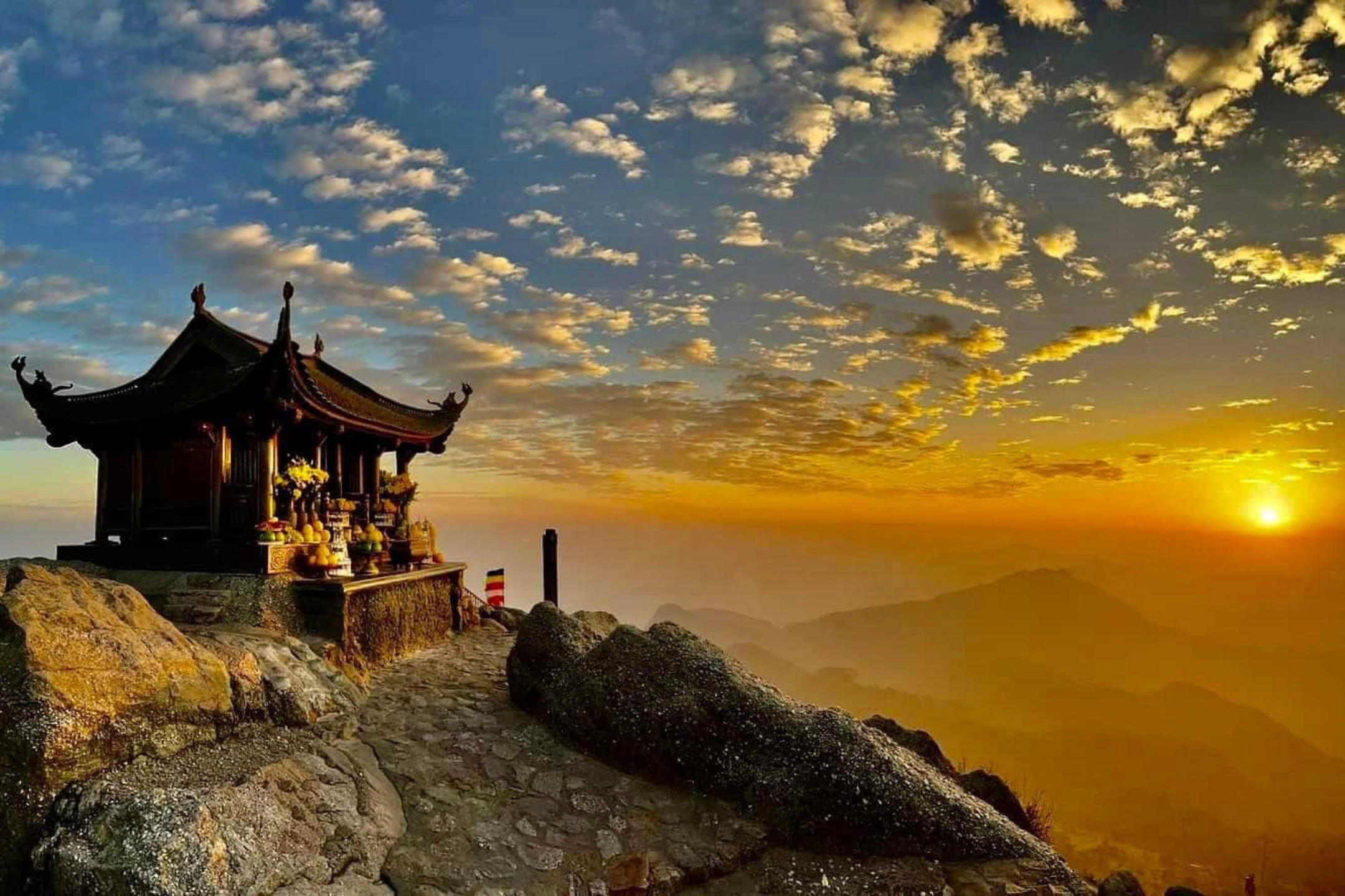 Kinh nghiệm đi cáp treo Yên Tử