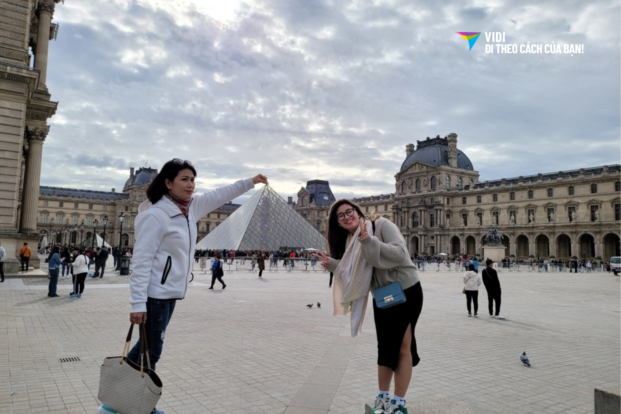 Tour Châu Âu: Hà Nội - Đức - Hà Lan - Luxembourg - Bỉ - Pháp (9N8Đ)