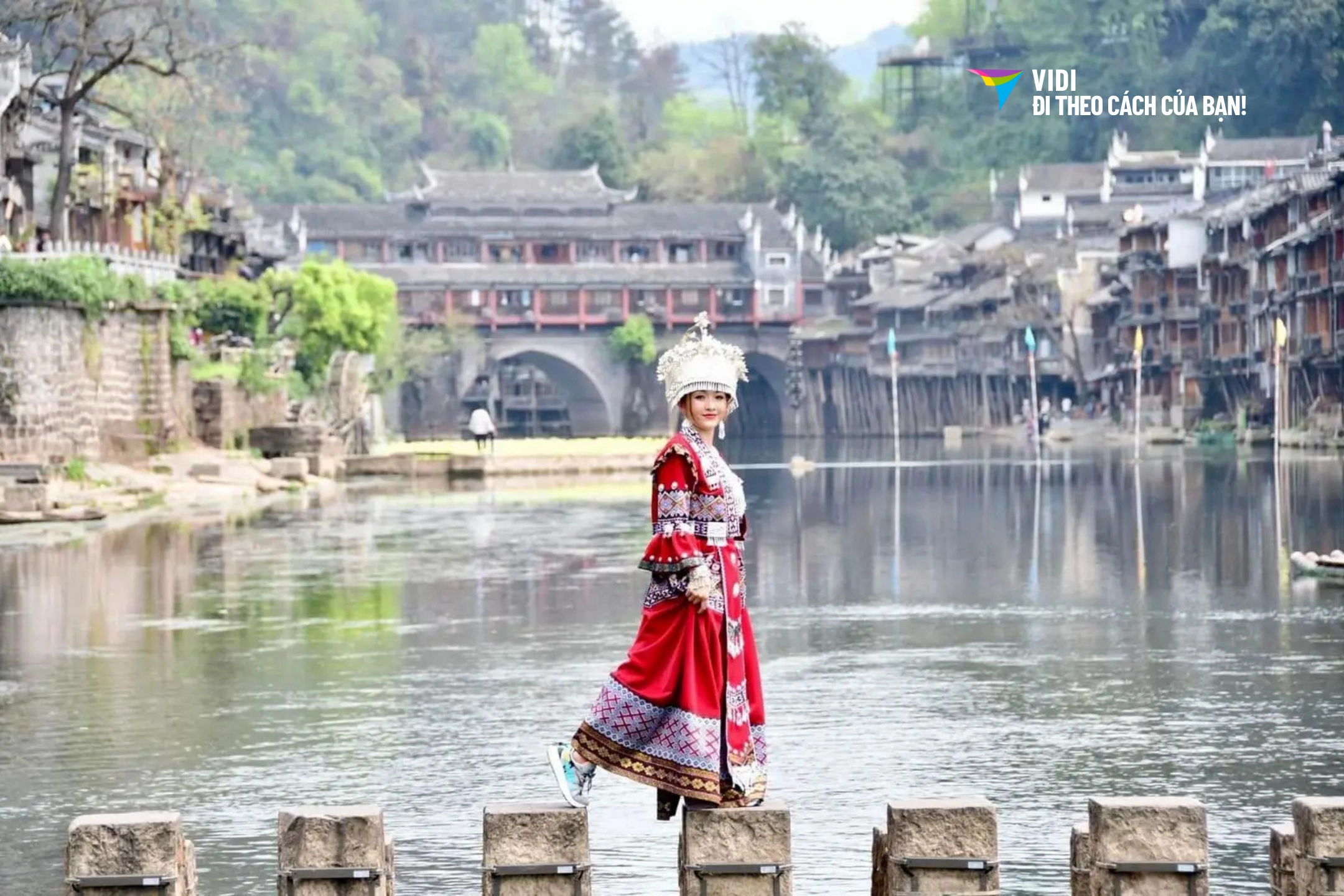 Tour Phượng Hoàng Cổ Trấn 6 ngày 5 đêm: Hà Nội – Trương Gia Giới – Phượng Hoàng Cổ Trấn – Miêu Trại Mặc Nhung – Thất Tinh Sơn | Bay Vietjet Air