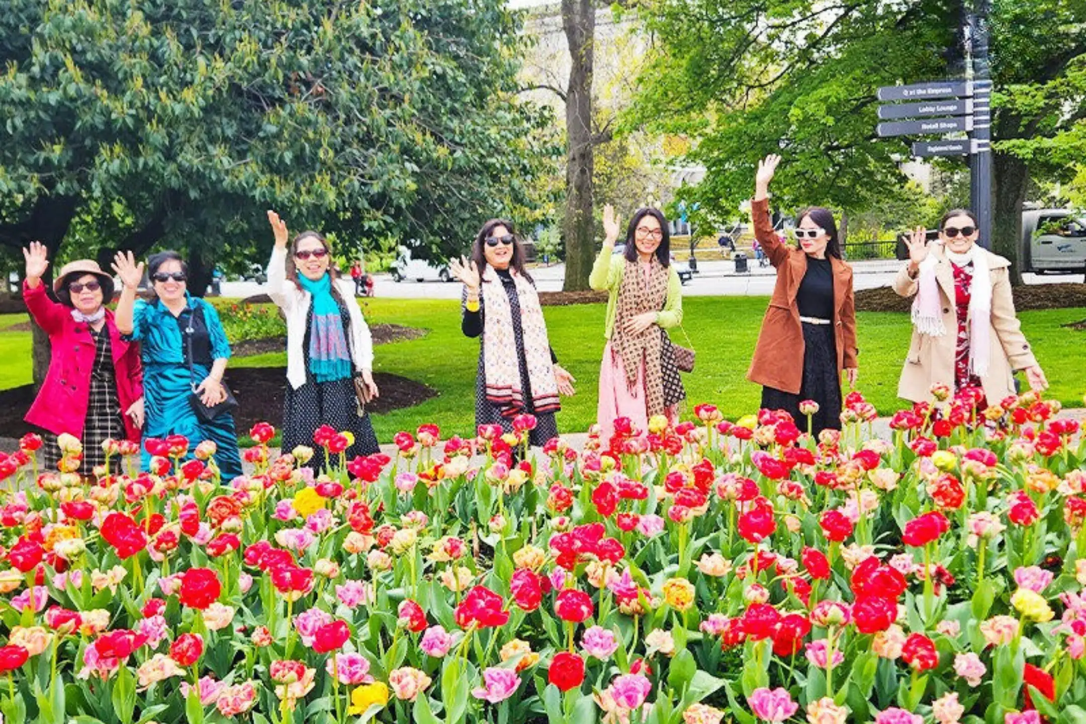 Tour Canada mùa hoa anh đào