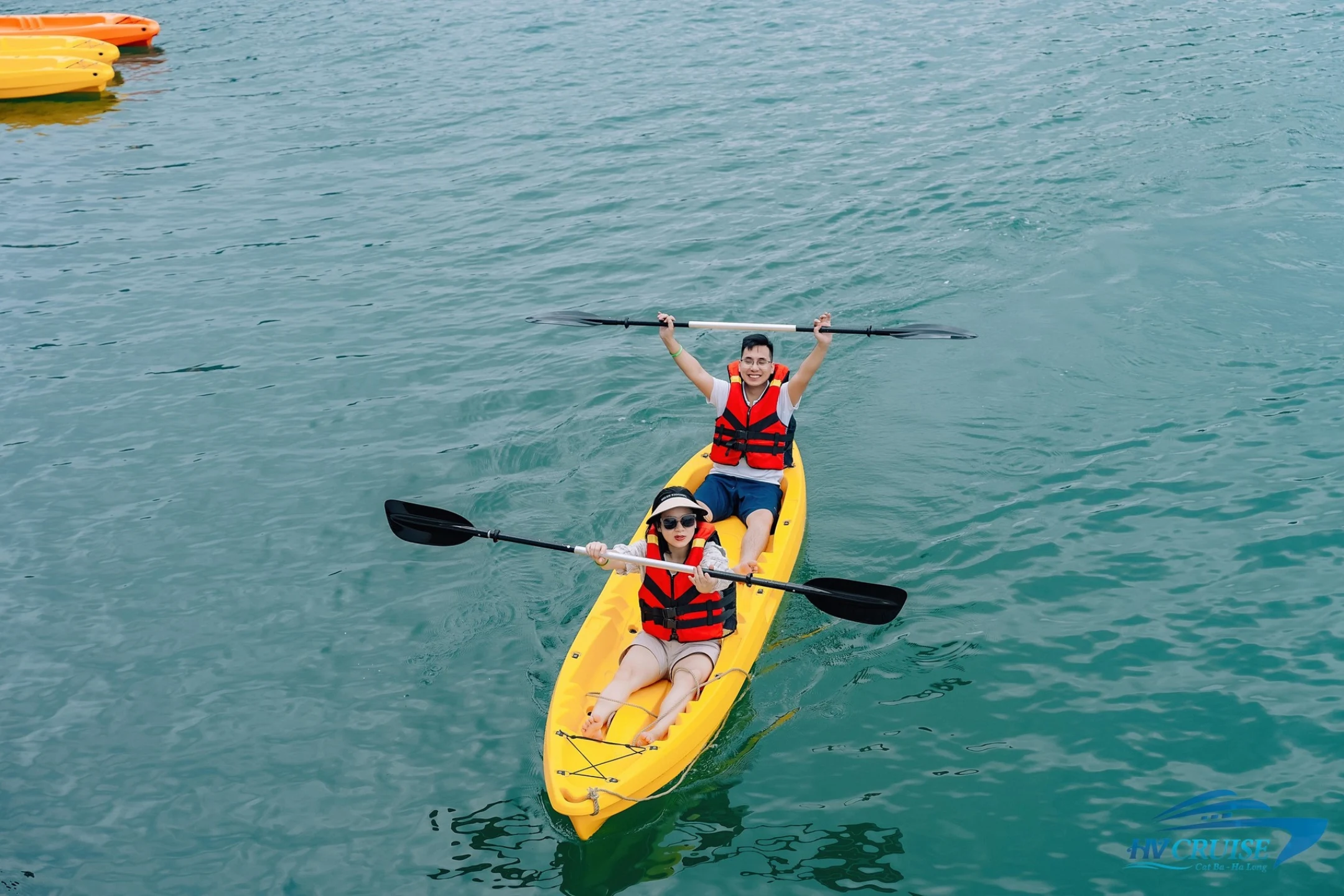 Chèo thuyền kayak