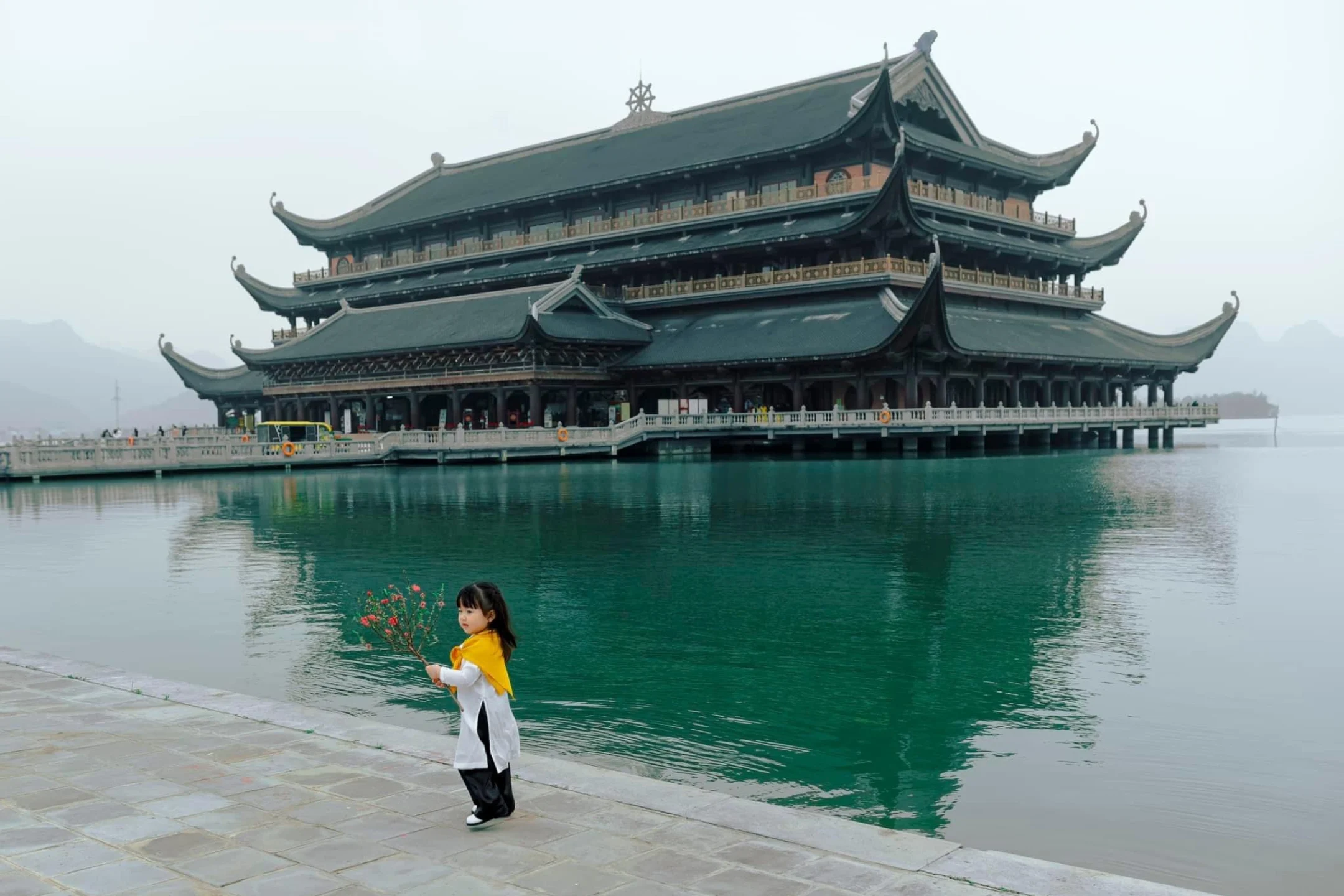 Tour Chùa Tam Chúc - Địa tạng Phi Lai tự 1 ngày