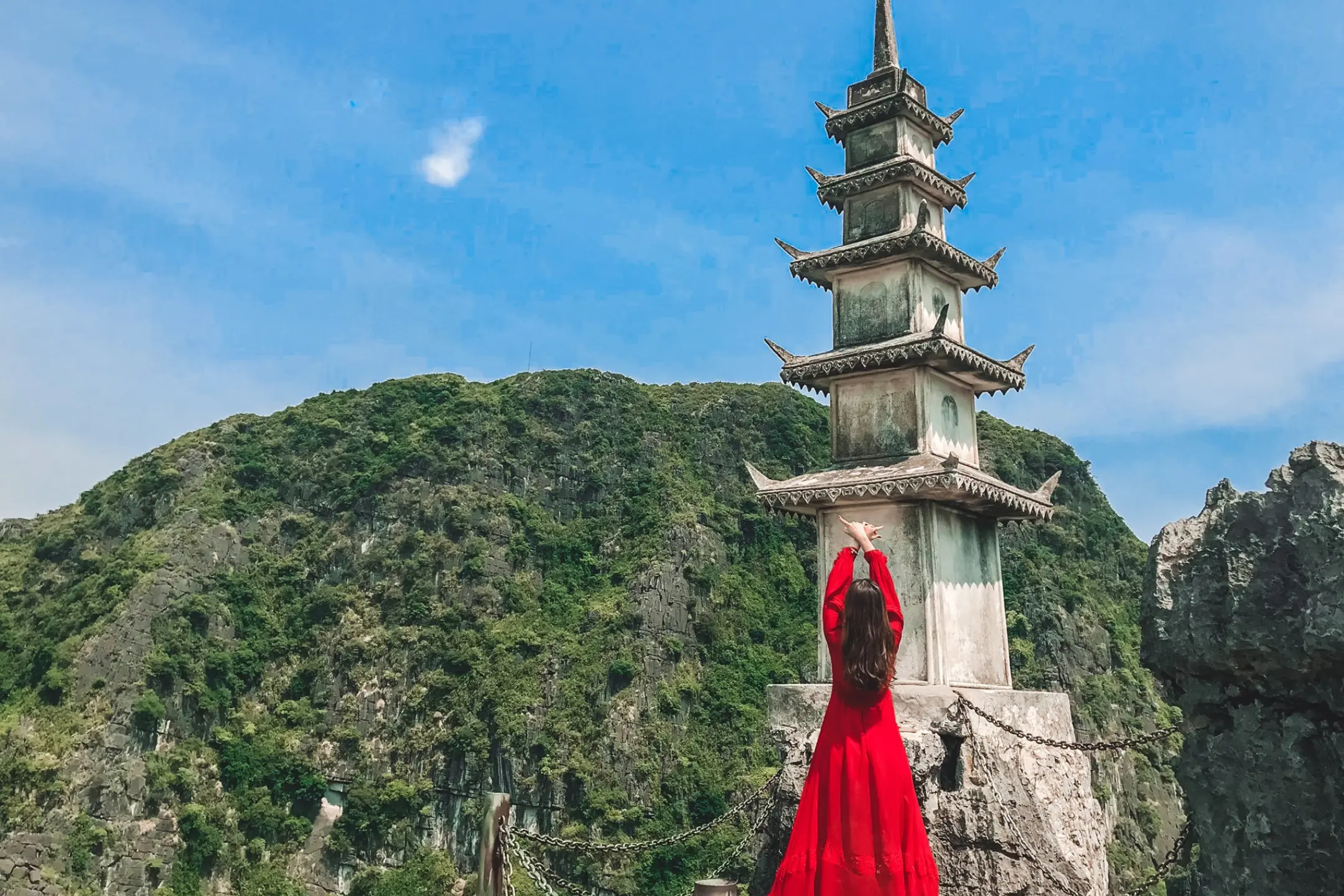 Tour du lịch Ninh Bình 1 ngày: Chùa Bái Đính - Tràng An - Hang Múa