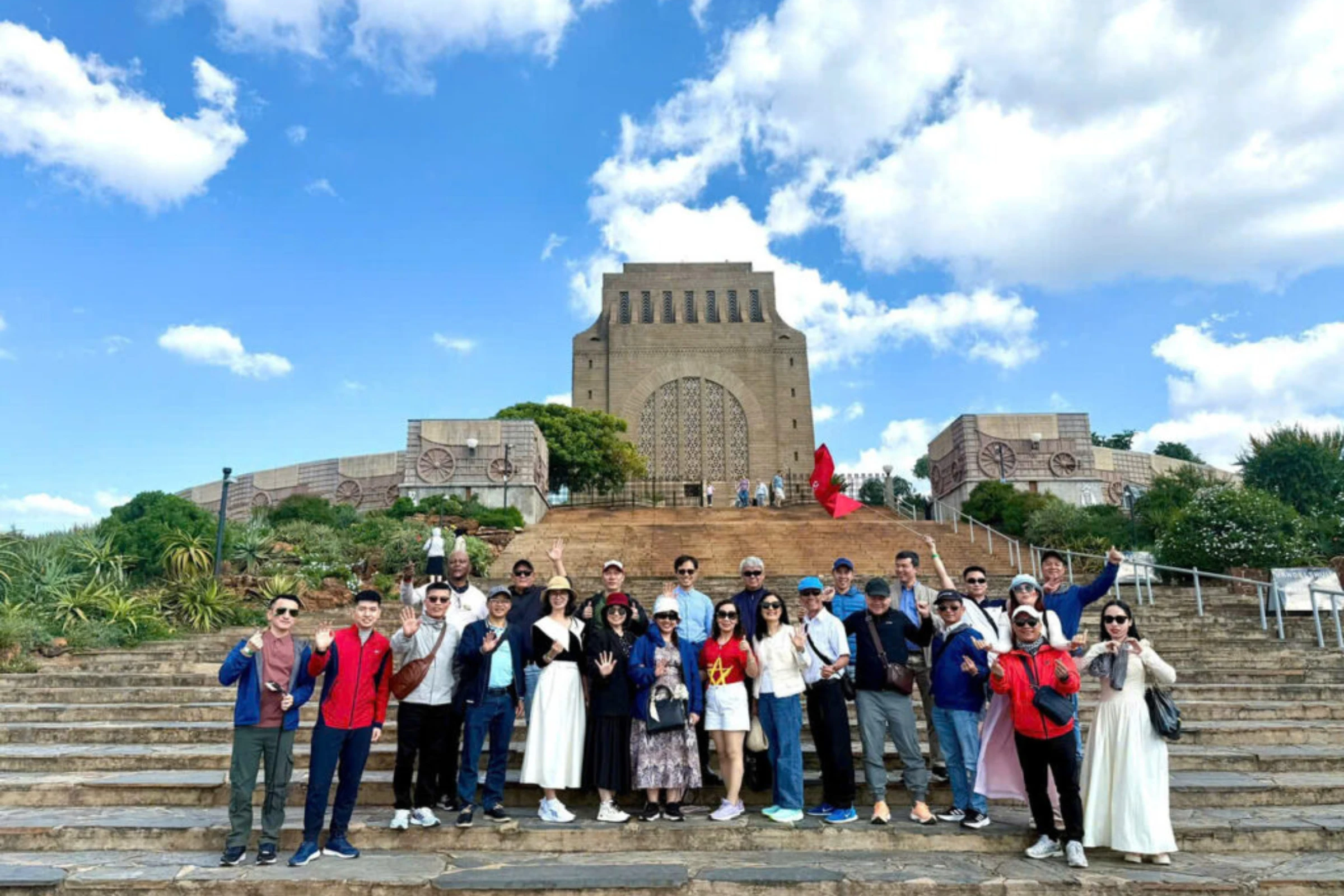 Tour Nam Phi Tết Nguyên đán 2026: Capetown - Thị trấn rượu vang Stellenbosch - Johannesburg - Pretoria - Safari Game (8 ngày, 7 đêm)