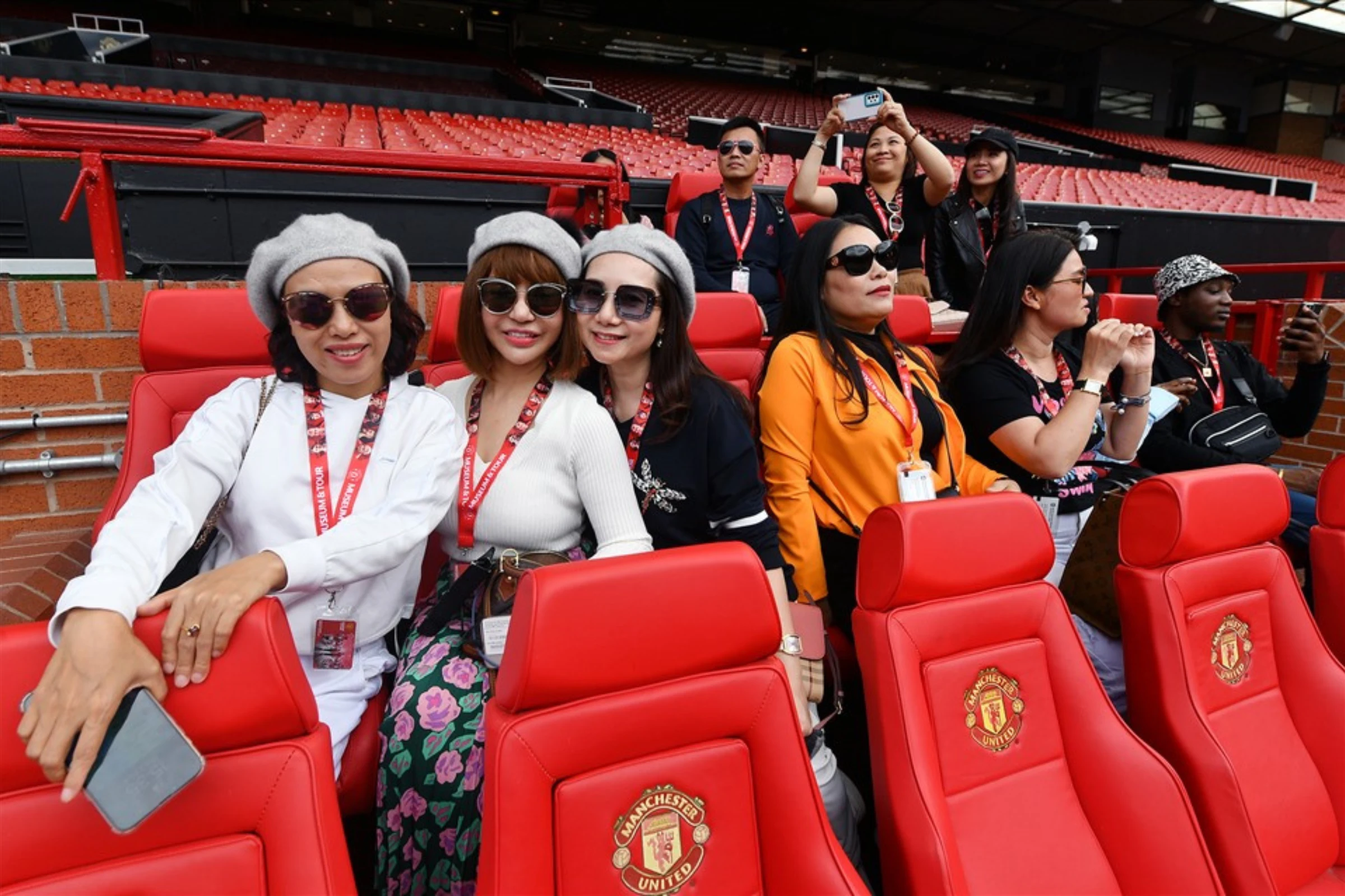 Tour du lịch Anh Quốc Tết 2026: London – Scotland – Manchester (9 ngày 8 đêm)